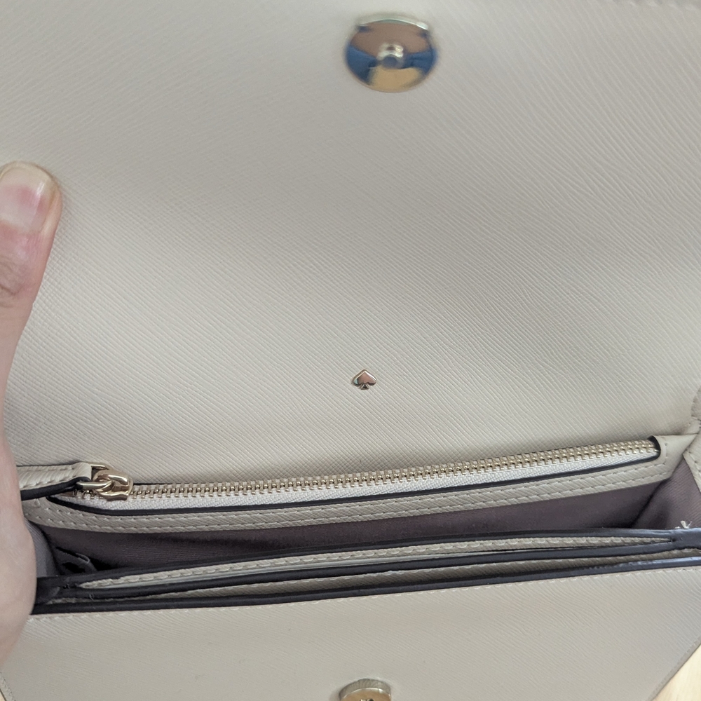Kate Spade Beige Crossbody Bag with Floral Design - Picture 4 of 5